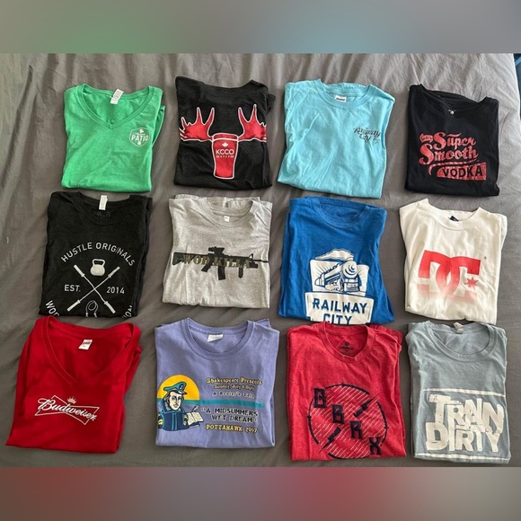 Vintage band t’s, brewery t’s, work out t’s, sports t’s - Picture 2 of 3